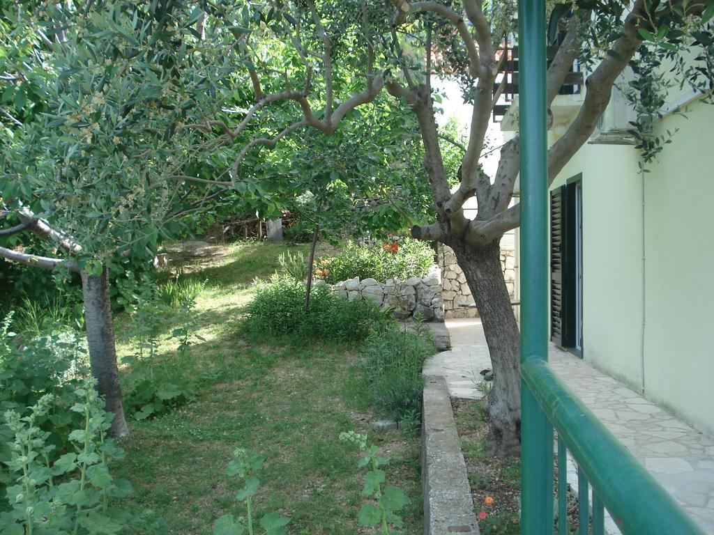 Apartments Smiljana Omis Exterior photo