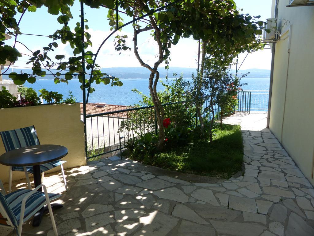 Apartments Smiljana Omis Exterior photo