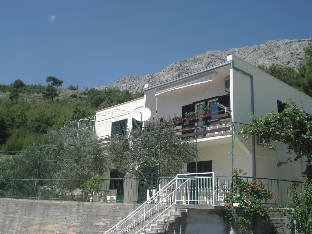 Apartments Smiljana Omis Exterior photo