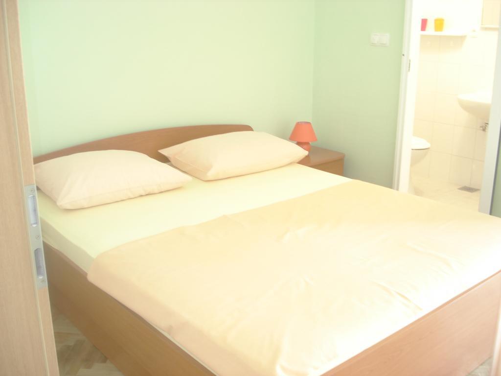 Apartments Smiljana Omis Exterior photo