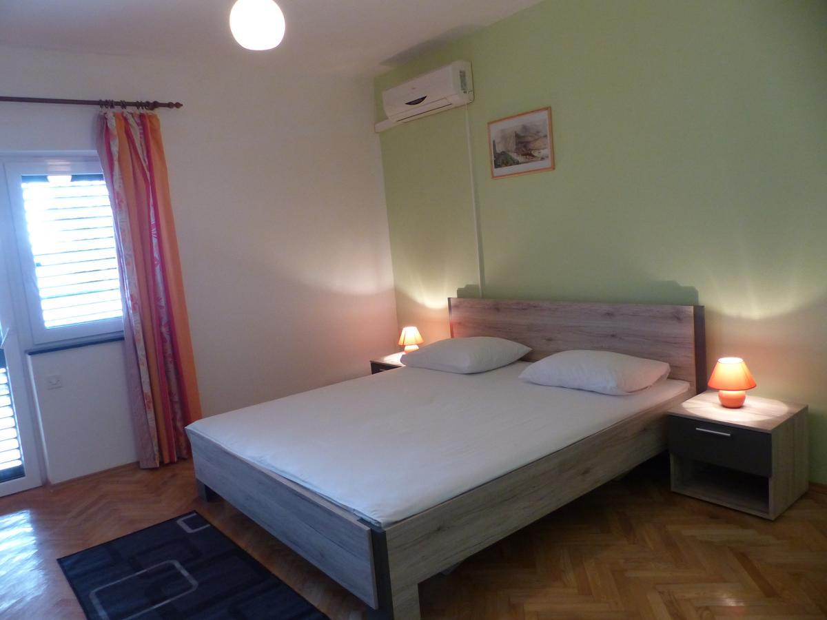 Apartments Smiljana Omis Exterior photo